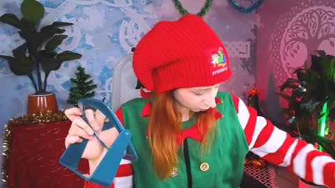 Orianna -  Hi Im into geek culture cosplay crafting LARP games. Shall we play DnD online show from 12.25.24