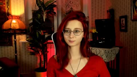 Orianna -  Hi Im into geek culture cosplay crafting LARP games. Shall we play DnD online show from 01.14.25