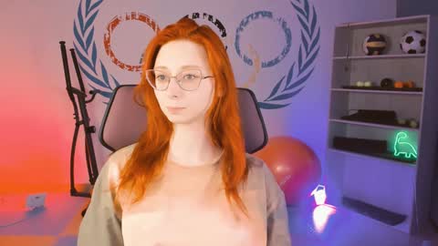 Orianna -  Hi Im into geek culture cosplay crafting LARP games. Shall we play DnD online show from 01.19.25