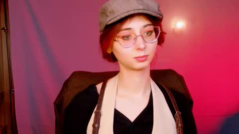 Orianna -  Hi Im into geek culture cosplay crafting LARP games. Shall we play DnD online show from 09.19.25
