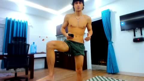 Snapshot of orlando__bloom chatting on 12.06.24 Fansly and Instagram - online show from 12.06.24