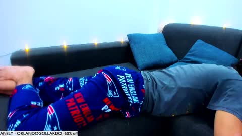 Snapshot of orlando__bloom chatting on 12.13.24 Fansly and Instagram - online show from 12.13.24