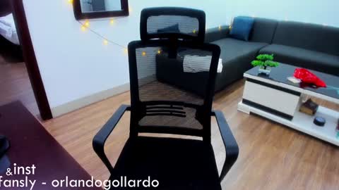 Snapshot of orlando__bloom chatting on 01.20.25 Fansly and Instagram - online show from 01.20.25