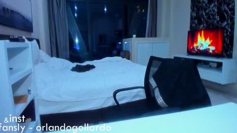 Snapshot of orlando__bloom chatting on 01.26.25 Fansly and Instagram - online show from 01.26.25