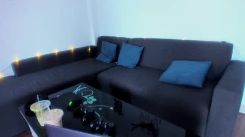 Snapshot of orlando__bloom chatting on 03.05.25 Fansly and Instagram - online show from 03.05.25