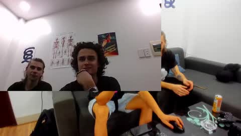 Snapshot of orlando__bloom chatting on 03.05.25 Fansly and Instagram - online show from 03.05.25