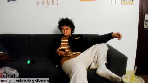 Snapshot of orlando__bloom chatting on 03.07.25 Fansly and Instagram - online show from 03.07.25