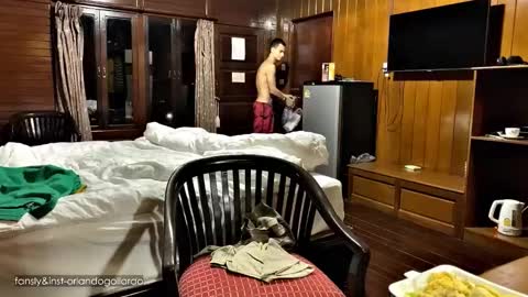 Fansly and Instagram -  online show from 11.24.25