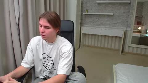 OscarGriffin online show from 02.05.25