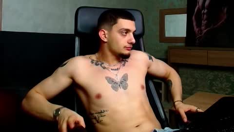 OscarGriffin online show from 03.05.25