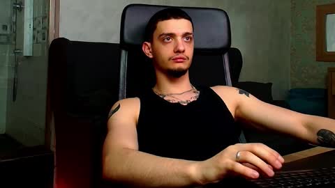 OscarGriffin online show from 03.12.25