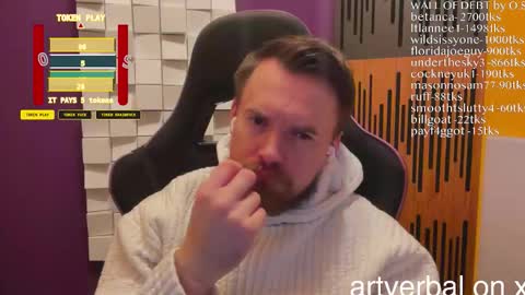 Snapshot of oscarsavage chatting on 12.01.25 Oscar Steel Savage online show from 12.01.25