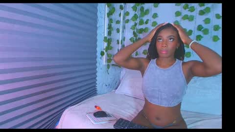 oshun_1 online show from 10.04.25