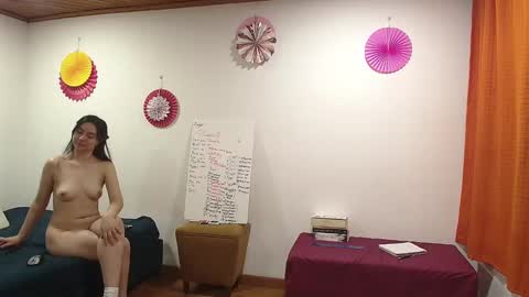 Angie  Daniela online show from 12.12.24