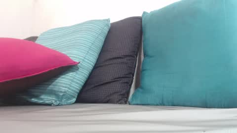 Snapshot of osirishills chatting on 10.05.25 OsirisHills online show from 10.05.25