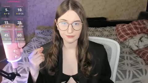 Snapshot of oskar_fucker chatting on 12.15.25 Leliana online show from 12.15.25