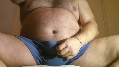 Snapshot of osolicencioso chatting on 11.17.25 Oso Licencioso online show from 11.17.25