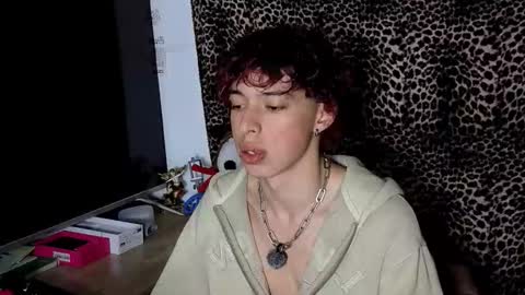 Snapshot of otter_star chatting on 02.02.26 Princces Albert online show from 02.02.26