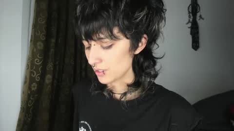 Snapshot of ottoyan_ chatting on 11.07.25 Otto 3 online show from 11.07.25