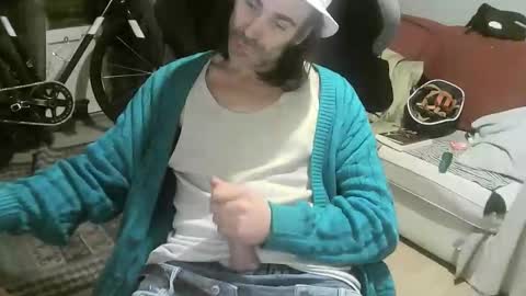 ouinnybis195625 online show from 10.17.25