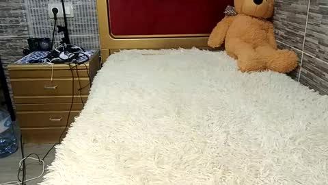 Snapshot of oumaimasoufaine66 chatting on 10.10.25 oumaimasoufaine66 online show from 10.10.25