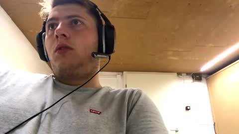 outflayd online show from 10.20.25