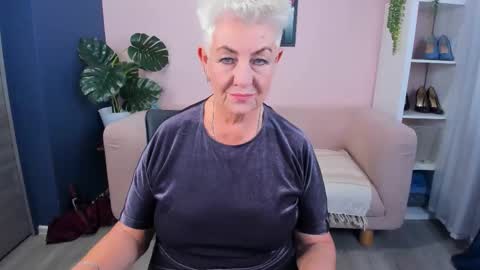 Snapshot of over50games chatting on 09.23.25 Alla online show from 09.23.25