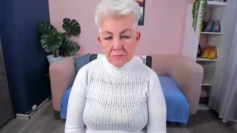 Snapshot of over50games chatting on 11.05.25 Alla online show from 11.05.25