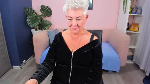 Snapshot of over50games chatting on 11.07.25 Alla online show from 11.07.25