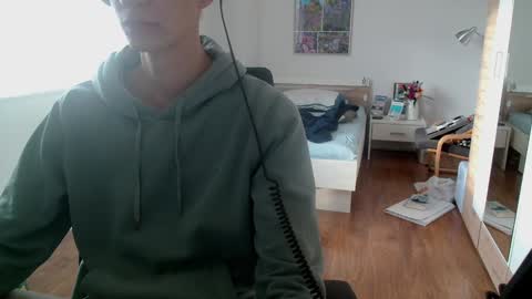 Snapshot of overkneebabe chatting on 12.06.24 OverkneeBabe online show from 12.06.24