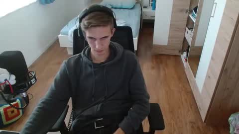 Snapshot of overkneebabe chatting on 10.25.25 OverkneeBabe online show from 10.25.25