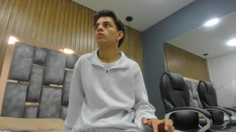 Owen Johnson online show from 04.08.26