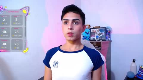 Owen  Independent model  online show from 11.17.25