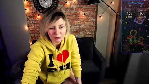 ozalin_green online show from 12.20.24