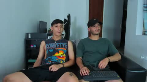 Snapshot of p_jhon chatting on 05.02.26 P online show from 05.02.26