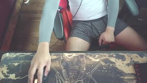 Snapshot of p_m_w_4l chatting on 10.12.25 Jay M online show from 10.12.25