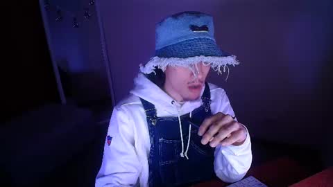 Snapshot of p_parker222 chatting on 06.19.26 P PARKER online show from 06.19.26