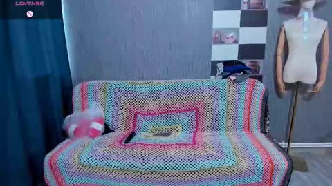 Ella online show from 11.03.25