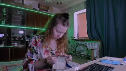 Snapshot of pa1e_pr1ncess chatting on 07.18.26 Ella online show from 07.18.26