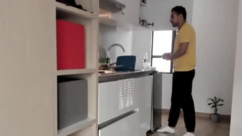 Snapshot of pablo_rincon95 chatting on 12.26.24 pablo rincon95 online show from 12.26.24