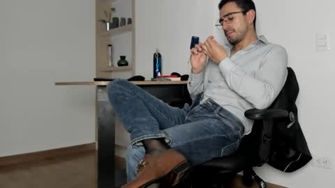 Snapshot of pablo_rincon95 chatting on 01.16.25 pablo rincon95 online show from 01.16.25