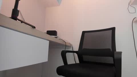 Snapshot of pablo_rincon95 chatting on 02.15.25 pablo rincon95 online show from 02.15.25