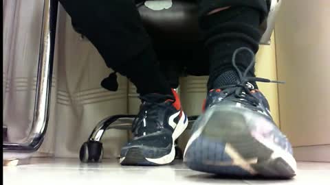 Snapshot of pablomenesssl chatting on 03.07.25 Pablo Meness online show from 03.07.25