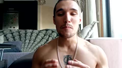 Snapshot of pablomller chatting on 02.19.25 Pablo Mller online show from 02.19.25
