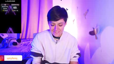 Snapshot of pafebame chatting on 10.19.25 Fernanda online show from 10.19.25