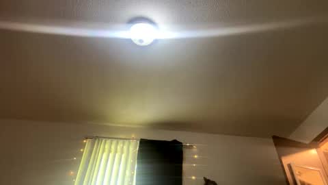 PrincessTsVivian online show from 11.02.25