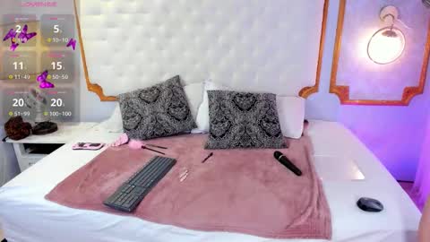 Snapshot of paiigepeach chatting on 10.29.25 PaIIgePeach online show from 10.29.25