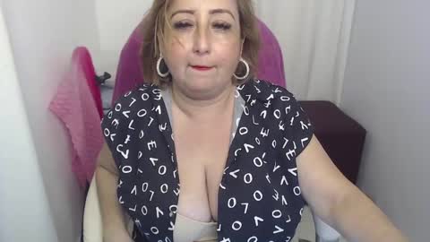 paiperhalliwey online show from 12.07.24