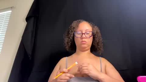 Snapshot of paisleehaze chatting on 12.16.24 Paislee Haze online show from 12.16.24