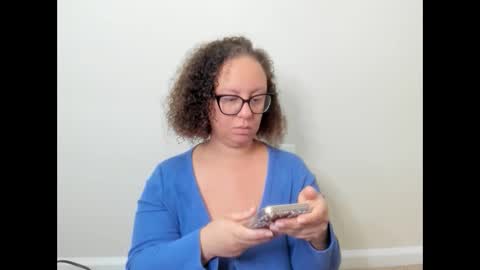 Snapshot of paisleehaze chatting on 10.03.25 Paislee Haze online show from 10.03.25